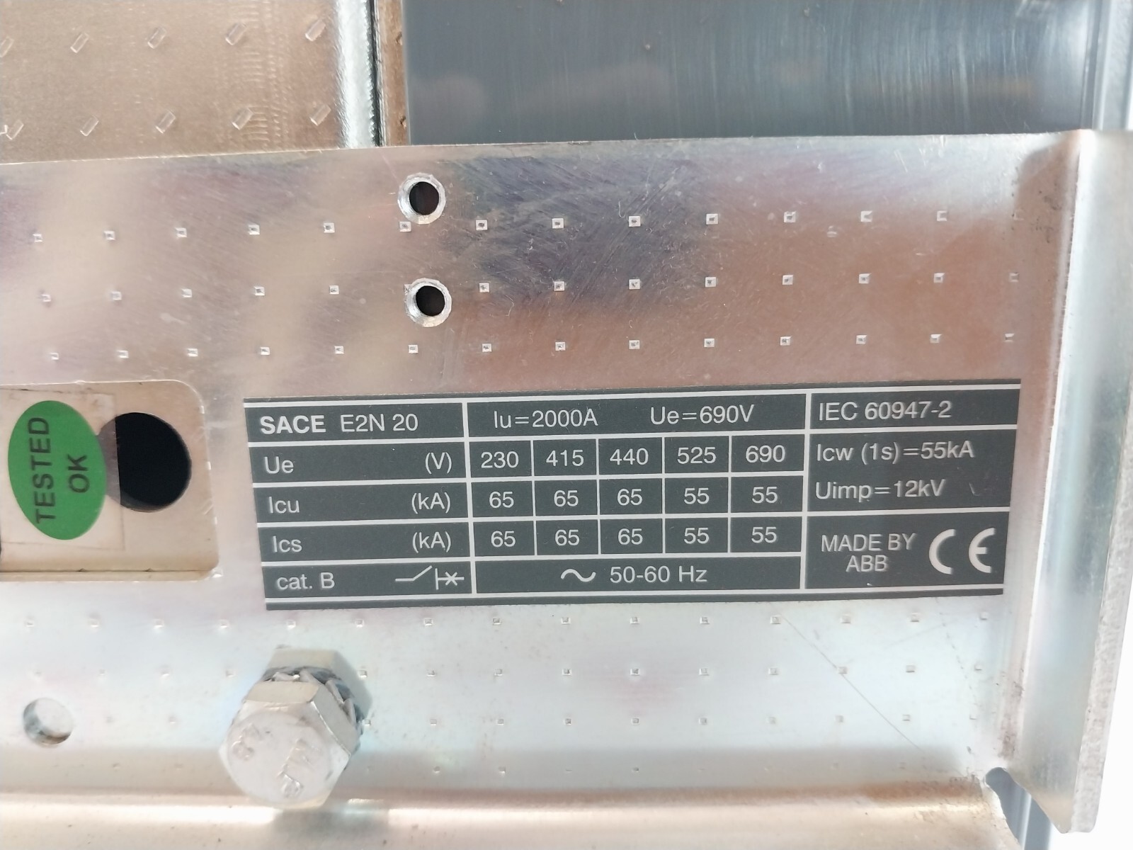ABB SACE E2N 20 Emax Circuit Breaker IEC 60947-2 110-120V 50/60Hz CAT B