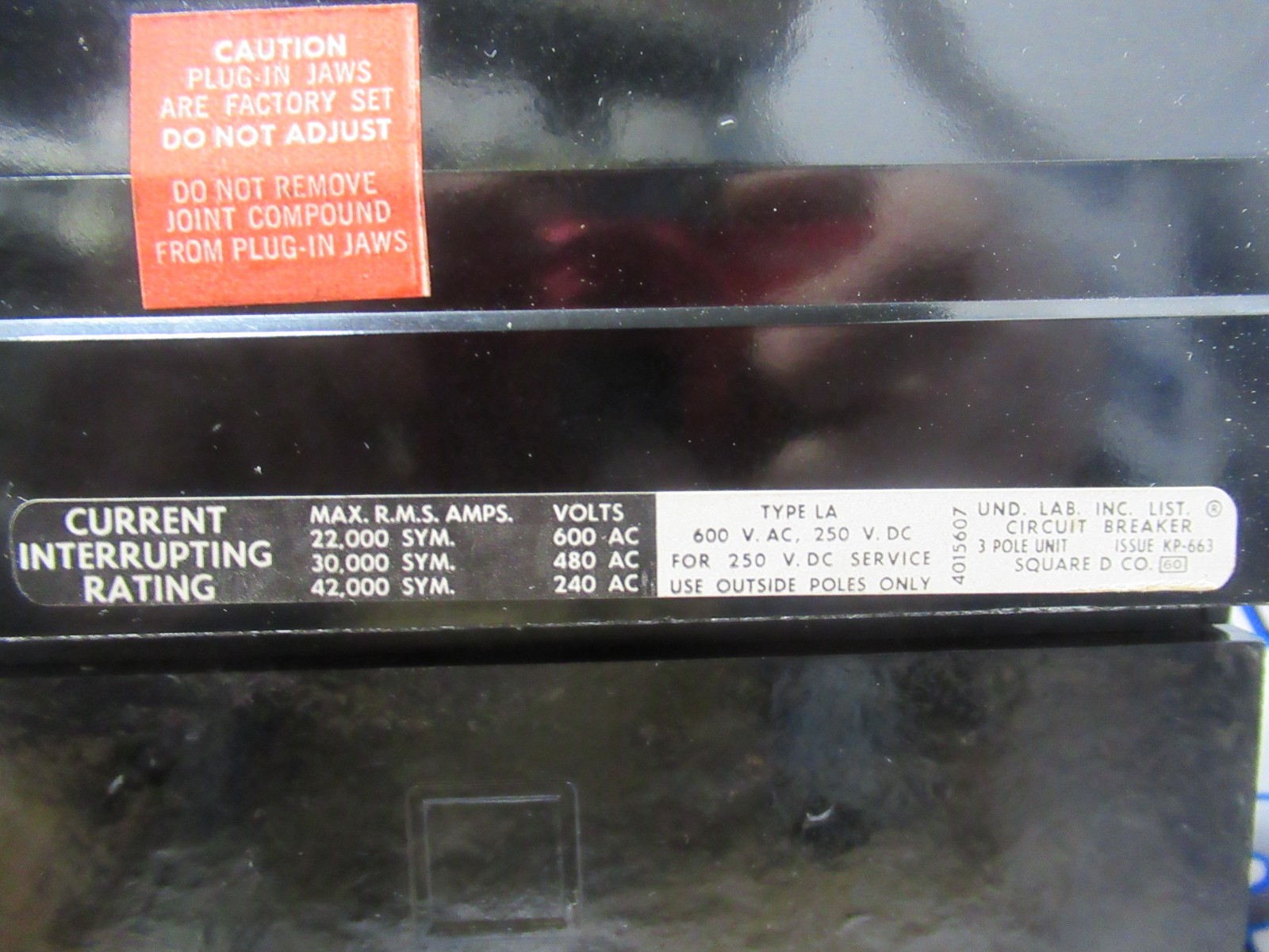 Square D LA36300 Circuit Breaker 300 Amp 600 Volt 3P ILINE Black 30K -WARRANTY