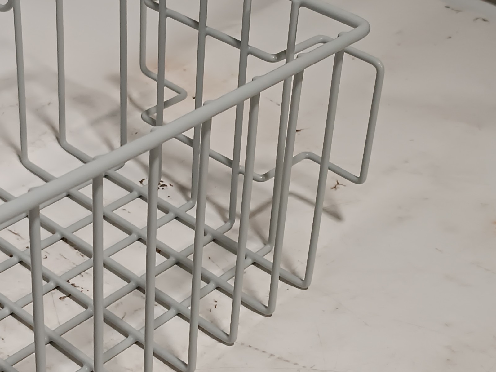 GCX RSL-0003-09 Roll Stand Utility Basket 12.75in W, 5.9in H, 7.5in D in box