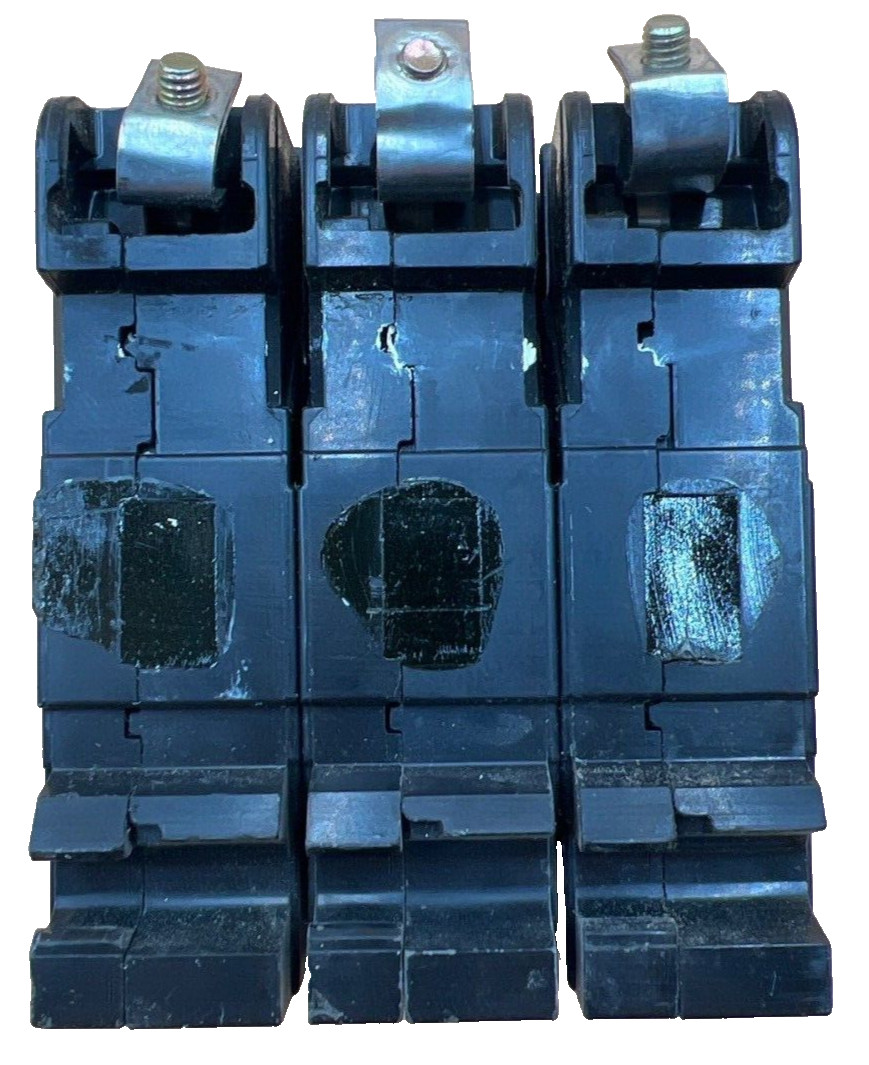 Square D EHB34030 Circuit Breaker 30A 3P 480V 3PH Bolt on 30 Amp 3 Pole Used
