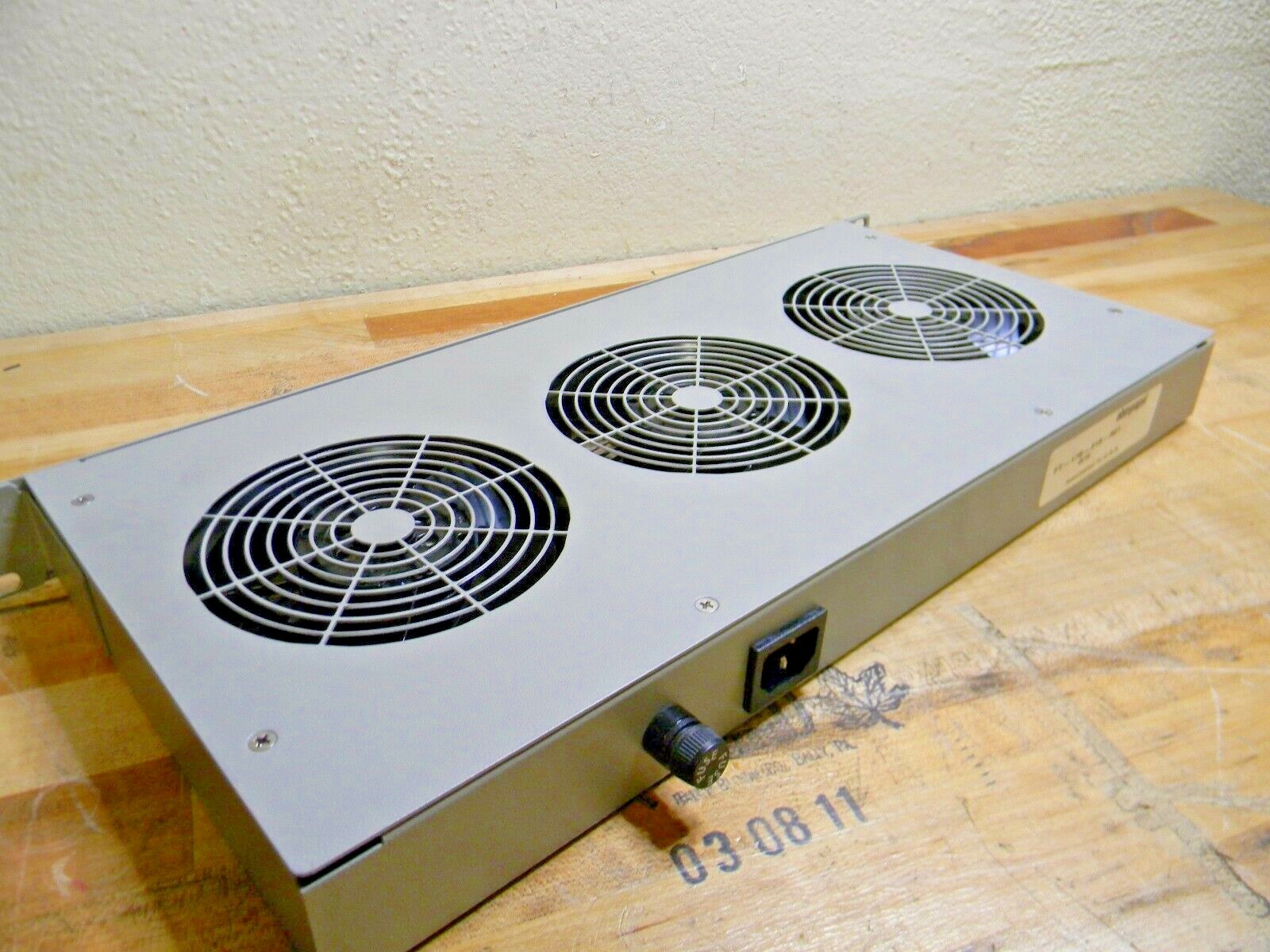 Ebmpapst Fan Tray 318CFM 115V 56dB 17.12″L x 8.31″W x 1.70″H FT-170-318-001