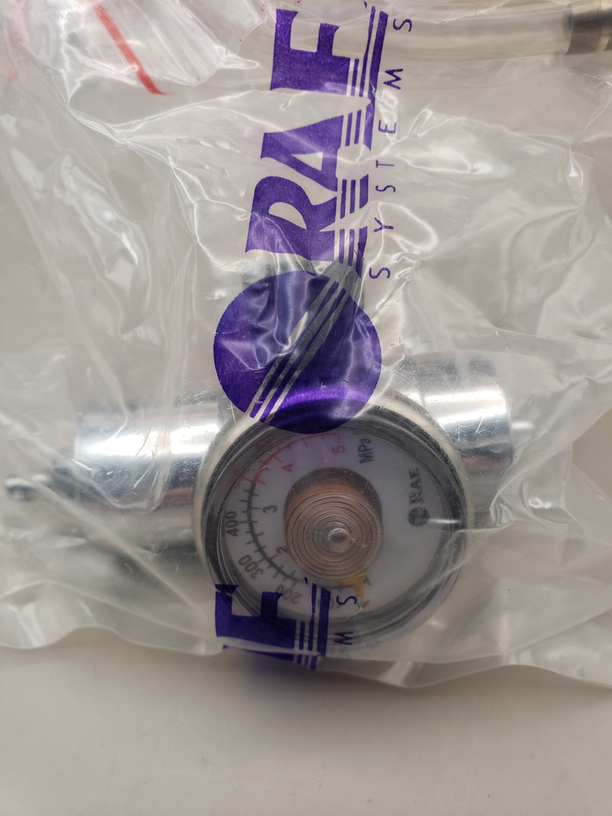 RAE Systems 002-3011-000 Constant-flow Regulator 0.5 LPM w/008-3021-301 Adapter