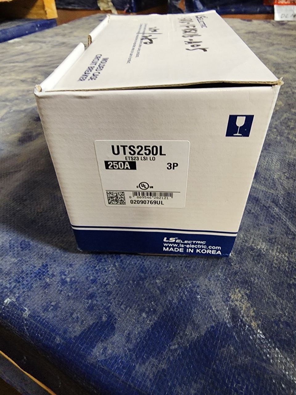 New LS Electric Susol UTS250L MCS 3 Pole 250A Molded Case Circuit Breaker 3P