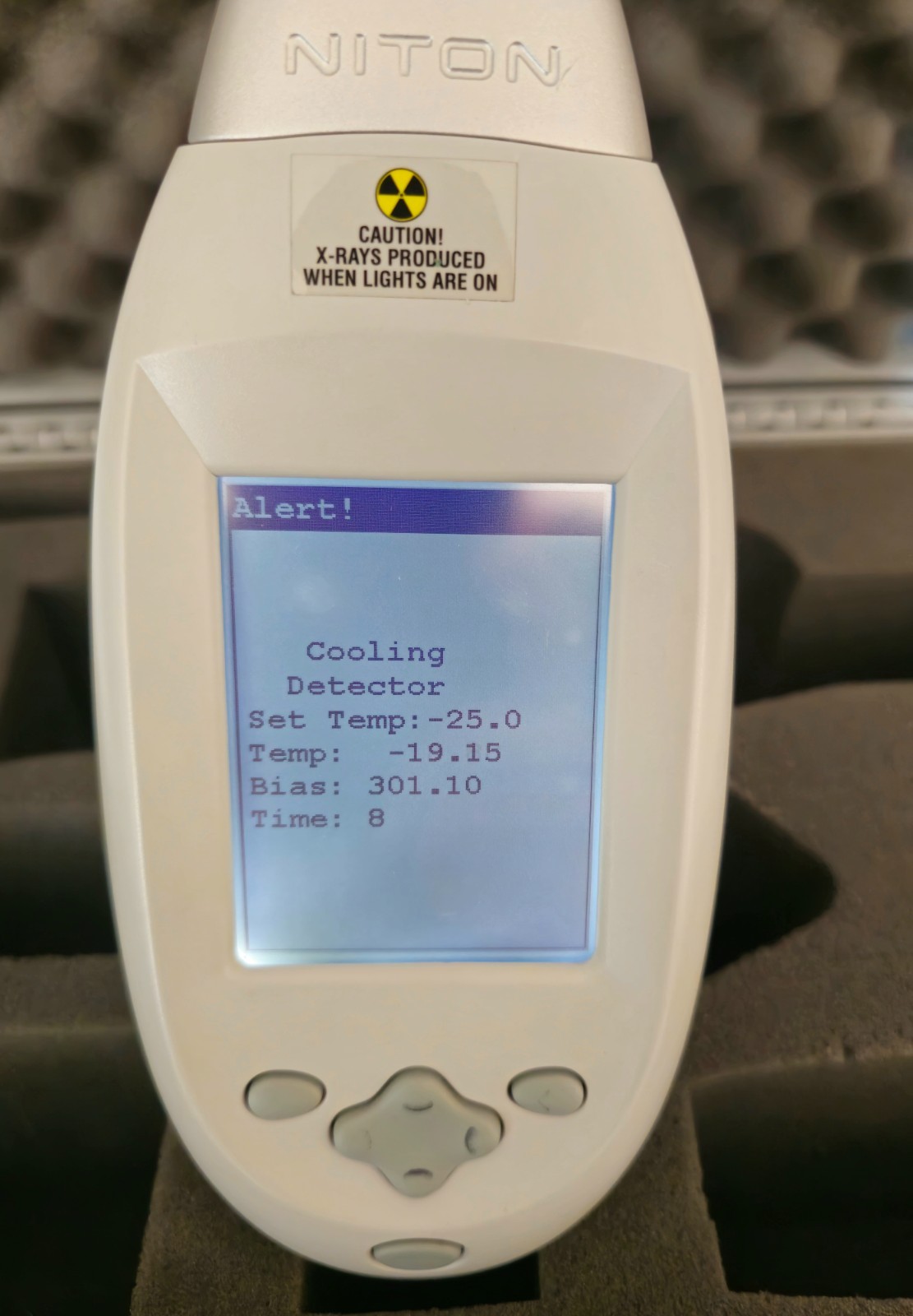 Thermo Scientific Niton XLp 300A XRF Analyzer Cd-109 Powers On w/ Case