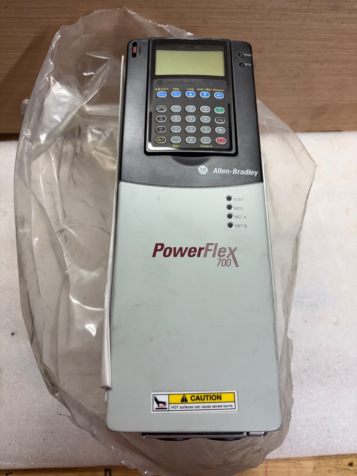 Allen Bradley powerflex 700 Cat No. 20B D 8PO A 3 AYNANDO 5HP normal duty