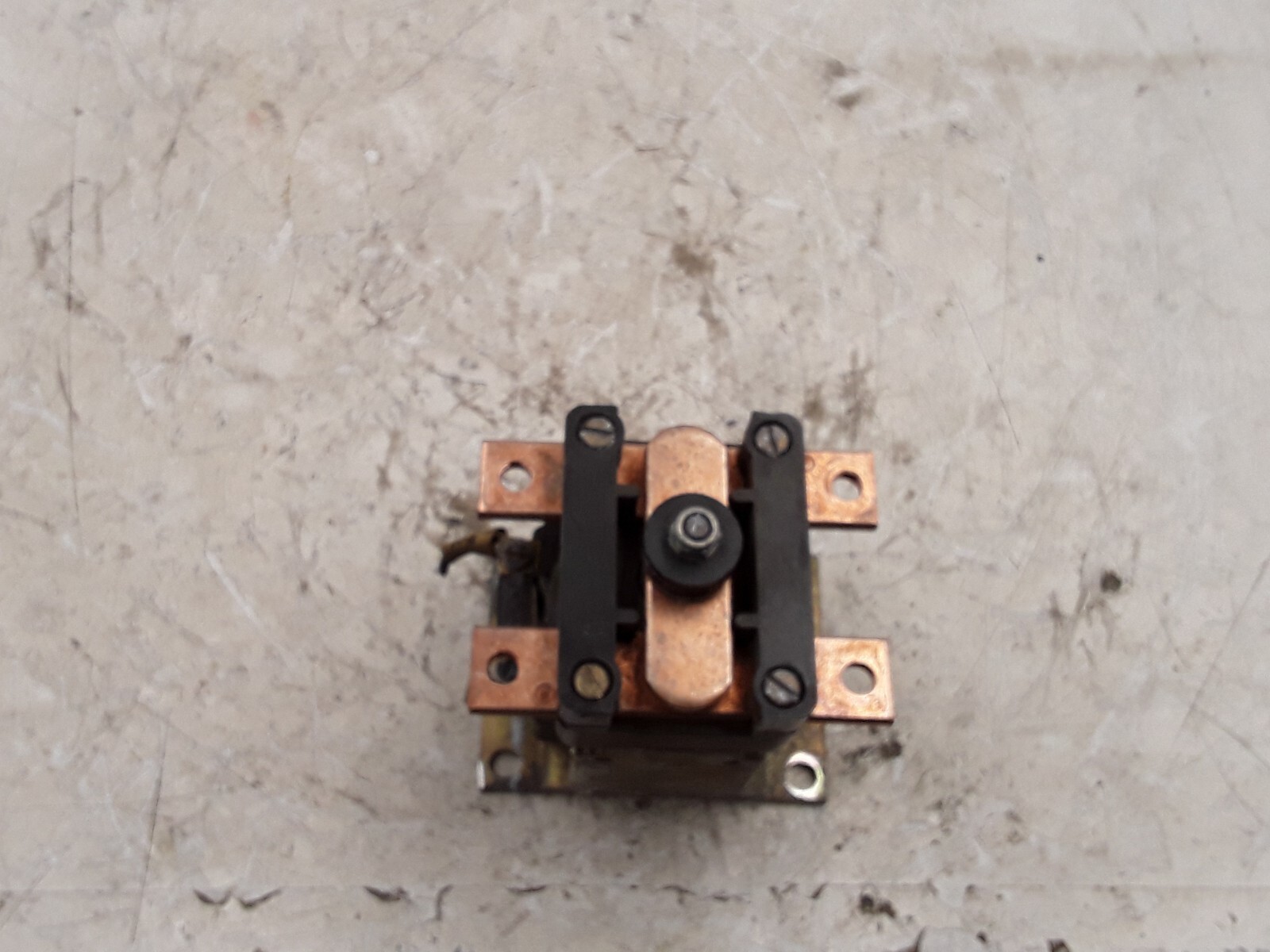 General Electric Contactor IC44B2CTTA300AH142XN