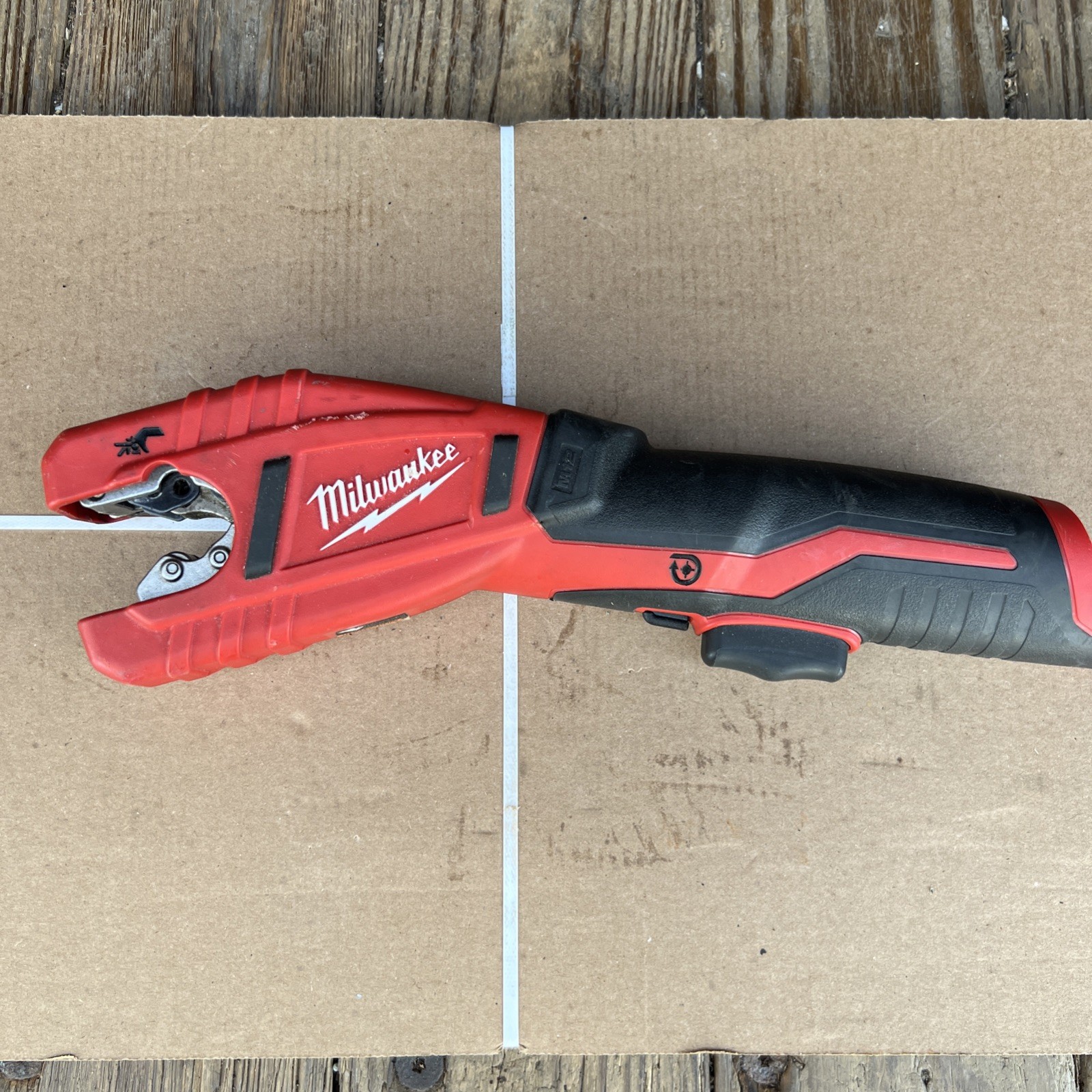Milwaukee 2471-20 M12 Cordless Copper Tubing Cutter – Tool Only TESTED