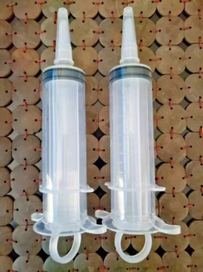 1-60cc Plastic Syringe Large Thumb Ring