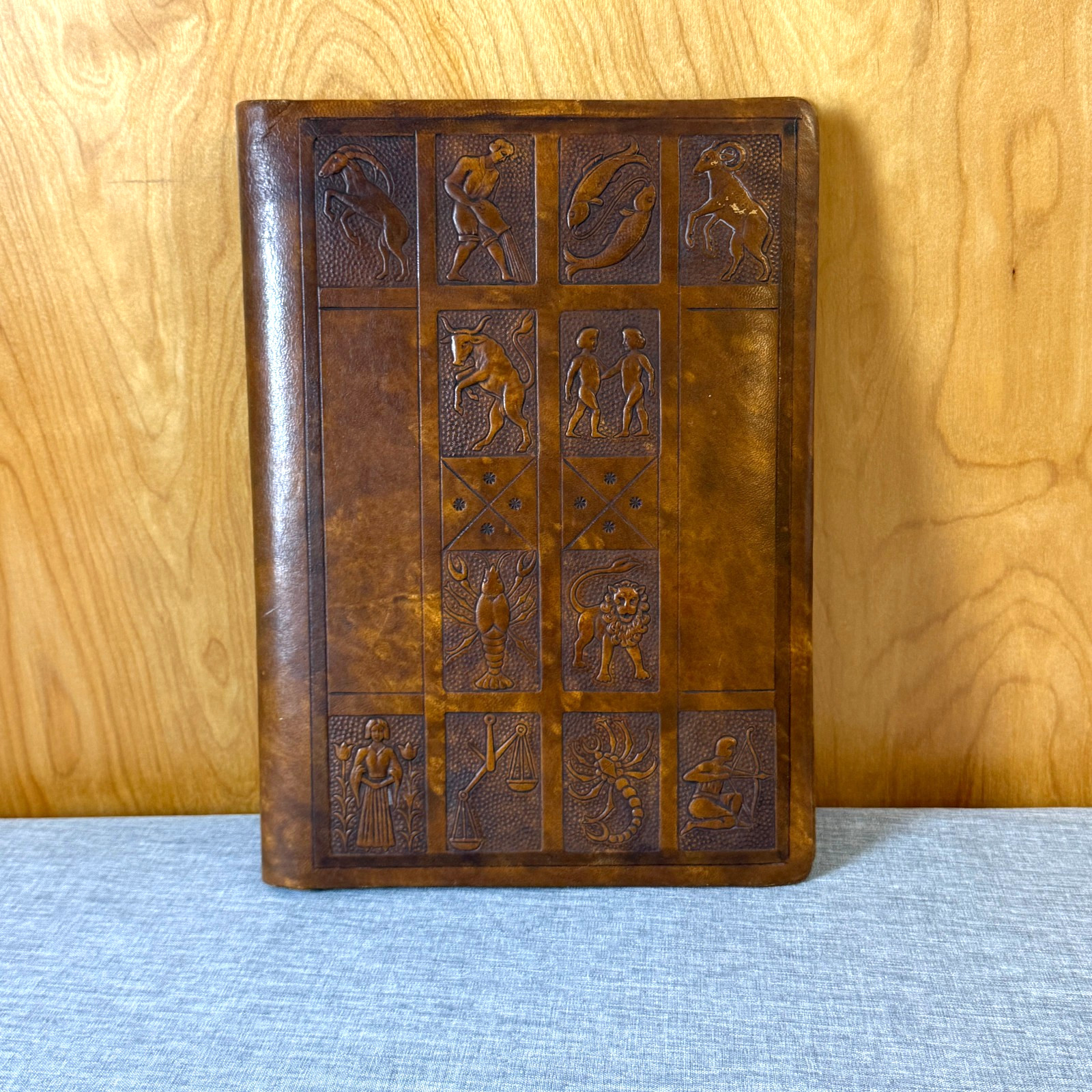 Vintage 1965 German Genuine Leather A4 Writing Portfolio Zodiac Brown