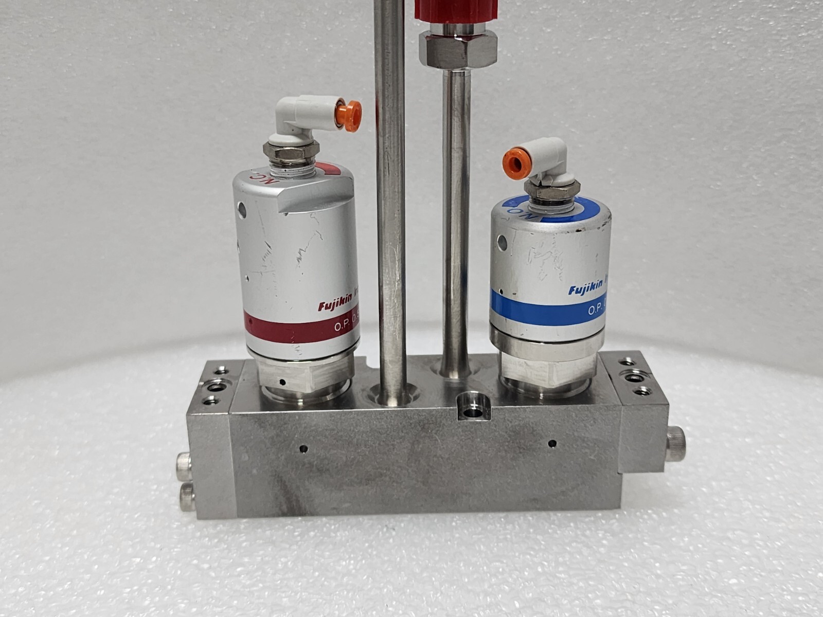 Fujikin Assembly Valve, C No. 591745, 2xO.P 0.5~0.6MPa, NC and NO._96707