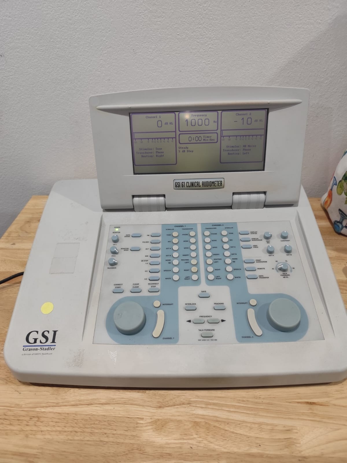 GSI 61 Clinical Audiometer Grason-Stadler Hearing Test System REF 1761-97XX