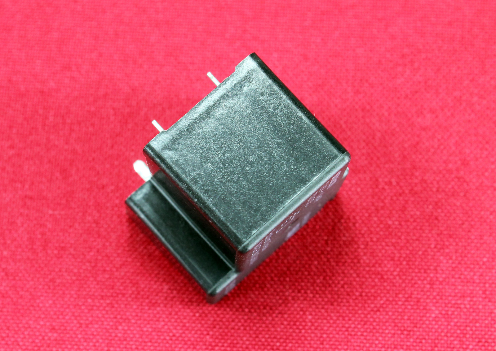 Omron G8P-1A4P 12VDC General-Purpose-Relay 30A 250VAC
