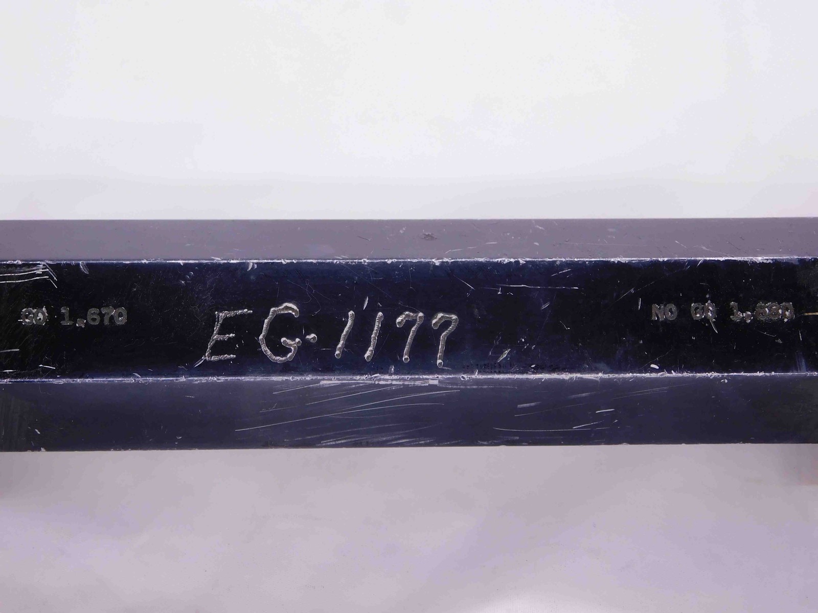1.6700 & 1.6800 CL X PIN PLUG GAGE GO NO GO 1.6719 1 43/64 42.672 1.670 1.680