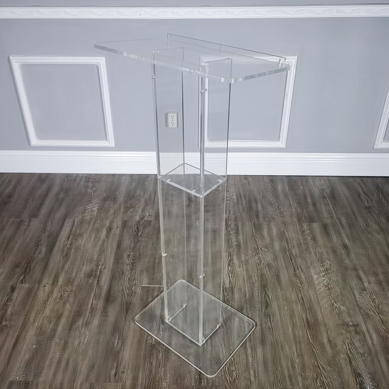 Assembled 18″W X 12″D X 42.5″H Acrylic Podium Plexiglass Church School Lectern