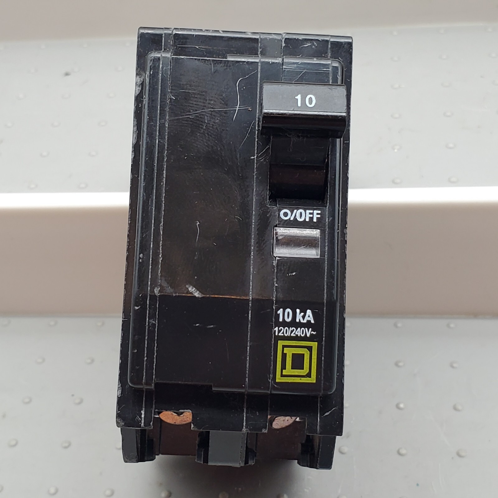 Square D 10A QO-210 2-Pole 10 Amp 120/240V Plug-In Circuit Breaker