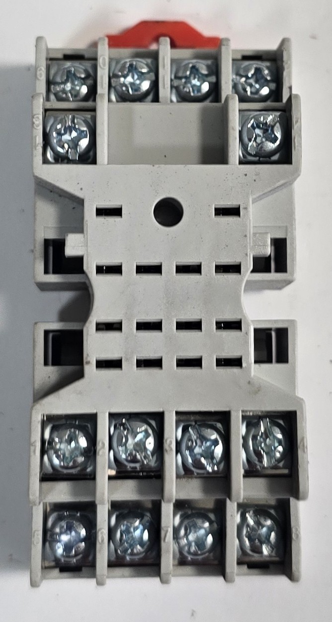 Schneider Electric 70-461-1 14-Pin Relay Socket DIN Rail Screw Terminal Magnecra