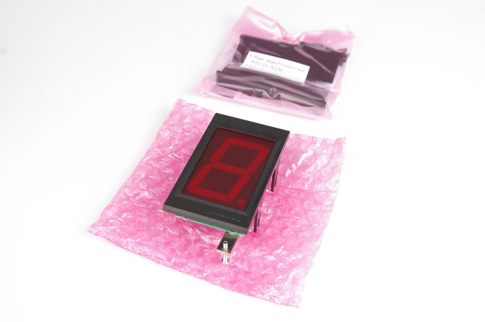 Crameda Intersys A10-057-21M 7-Segment LED Display Red