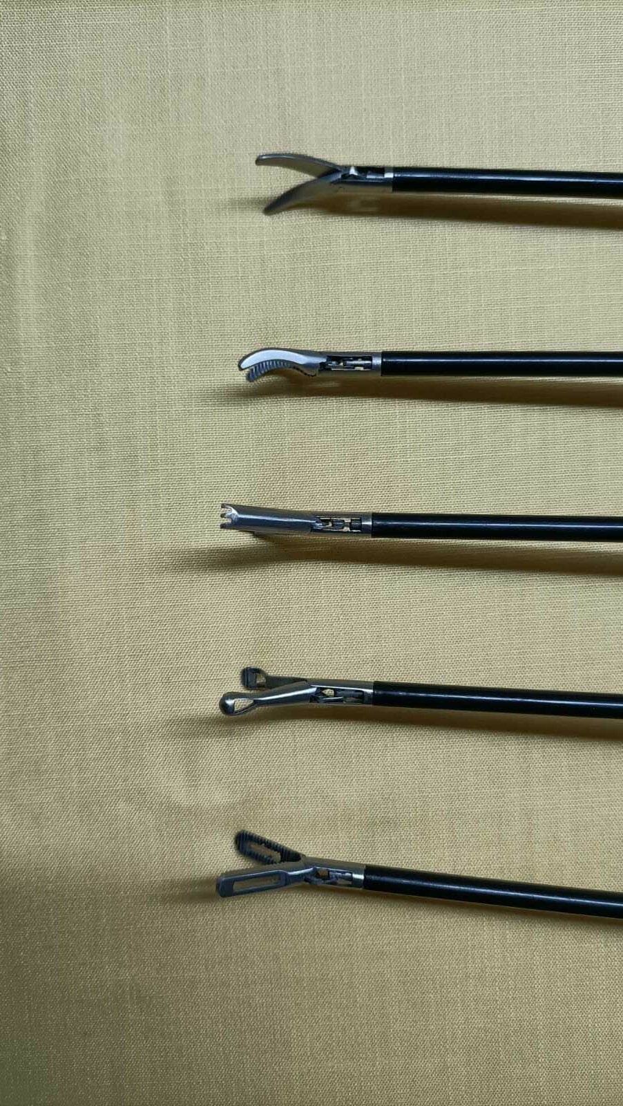 16pc Laparoscopic Surgery Set 5mm/10mm Endoscopy Reusable Surgical Instruments