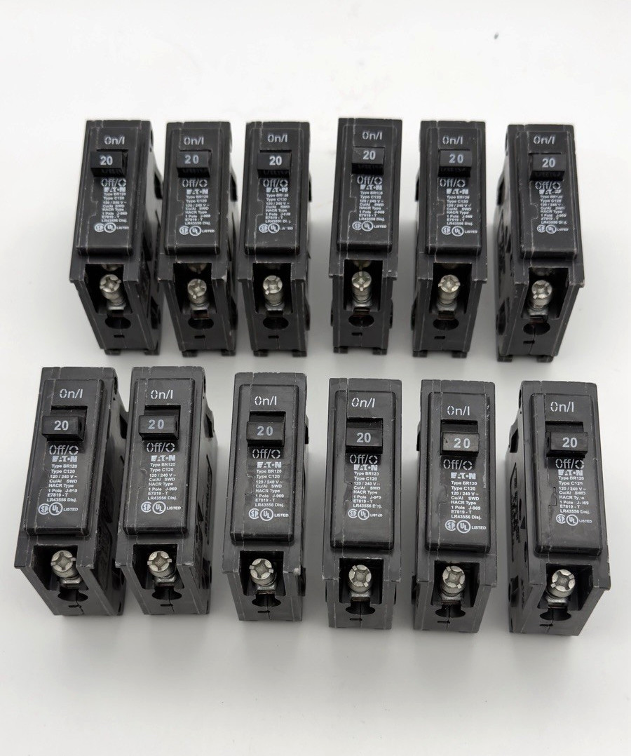 Lot of 12 – Eaton BR120 & C120 20A 1P Circuit Breakers NEW OPEN BOX