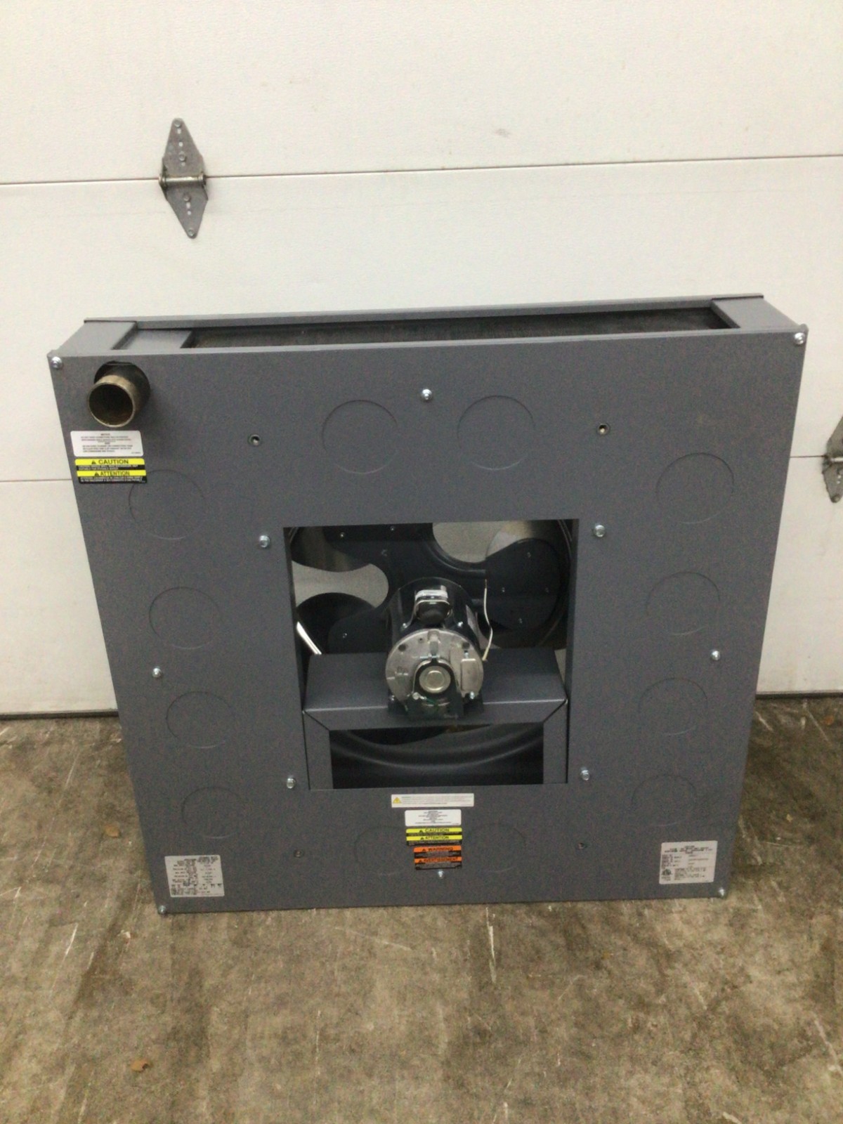 Dayton 5PV59 4180 CFM 120VAC 249,800 BtuH Hydronic Wall and Ceiling Unit Heater
