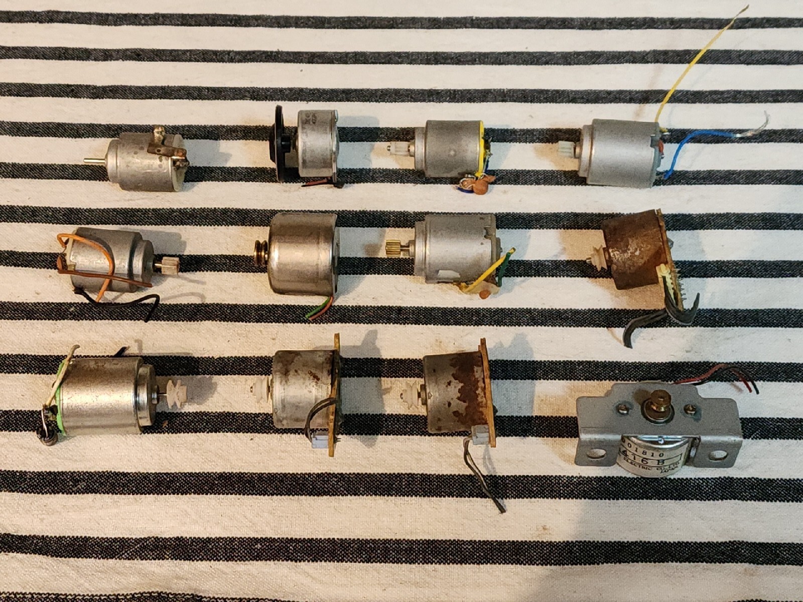Hobby Motor Set Of 12 – Unbranded & Branded