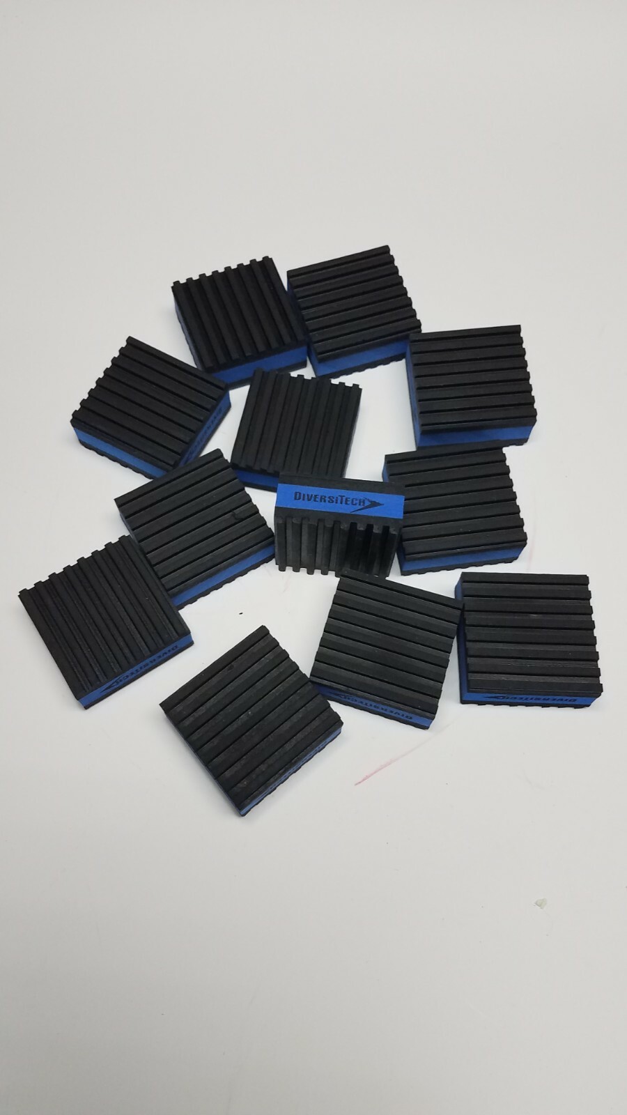 DIVERSITECH MP-2E ANTI-VIBRATION PAD 2″ x 2″ x 7/8″ LOT OF 12 NNB