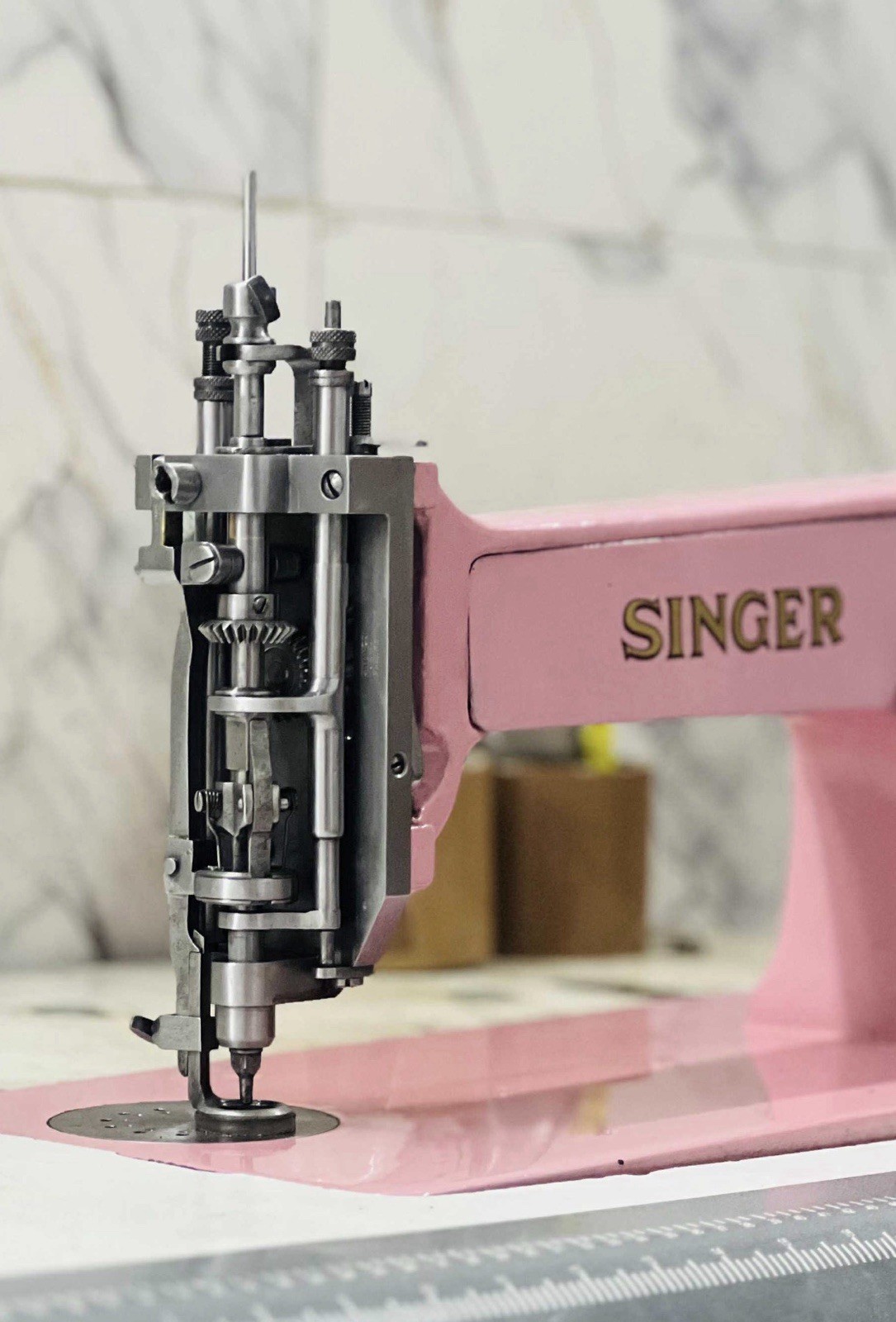 Singer 114w103 Chain stitch & Moss Stitch Embroidery Machine head only
