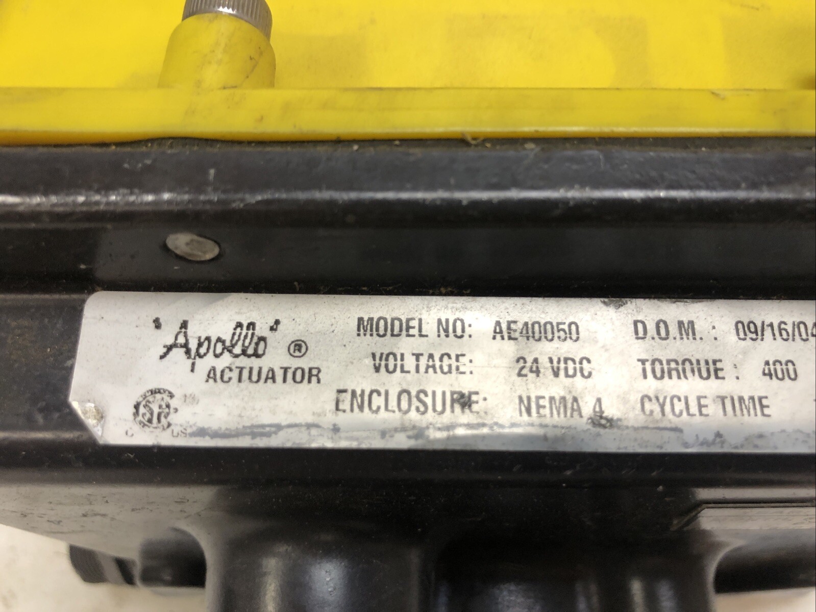 1 USED APOLLO ACTUATOR AE40010, 24VDC NEMA 4,TORQUE 400 IN-LBS, 1.38 AMPS