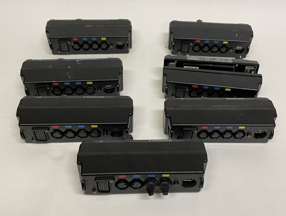 ONE Motorola PMHN4193A APX Mobile O2 Two-Way Radio Control Head AS-IS