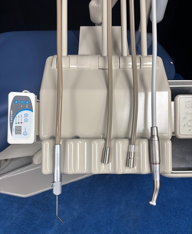 ADEC 1040 Chair w/ Radius Euro Delivery, Vector Electric Handpiece System, Vinyl