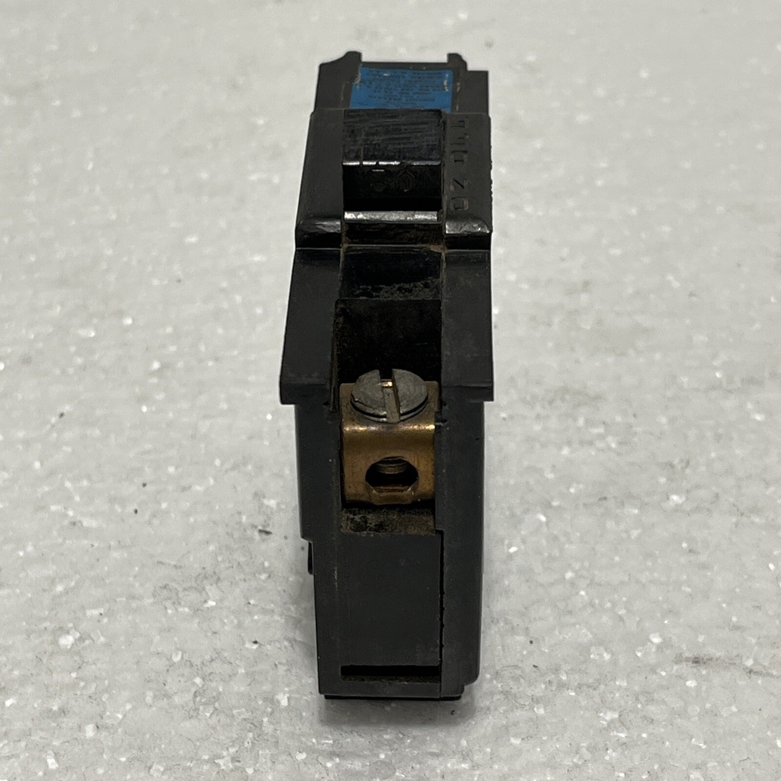 STAB-LOK PLUG IN CIRCUIT BREAKER 30 AMP, 1 POLE.