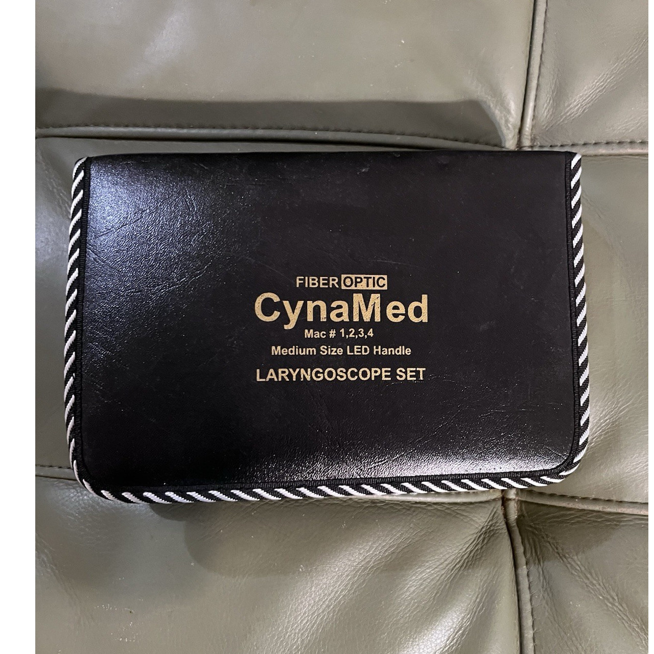 CynaMed Fiber Optic Macintosh Laryngoscope Set Mac #1-4 LED Handle