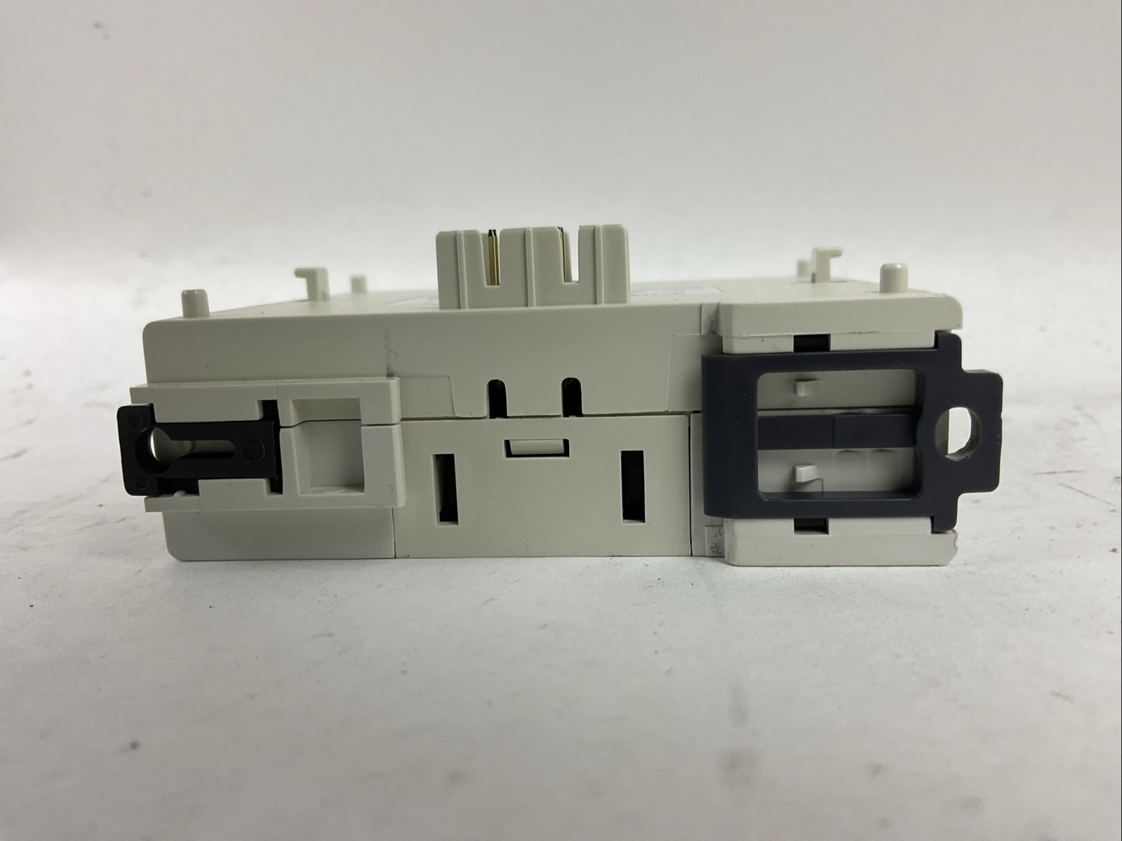 AUTOMATIONDIRECT C0-08TD1 OUTPUT MODULE 3.3-27VDC 0.3A/pt