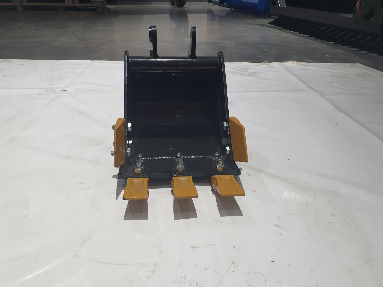 Agrotk 300MM Tooth Bucket Attachment for Mini Excavator Digger 2-Teeth Buckets