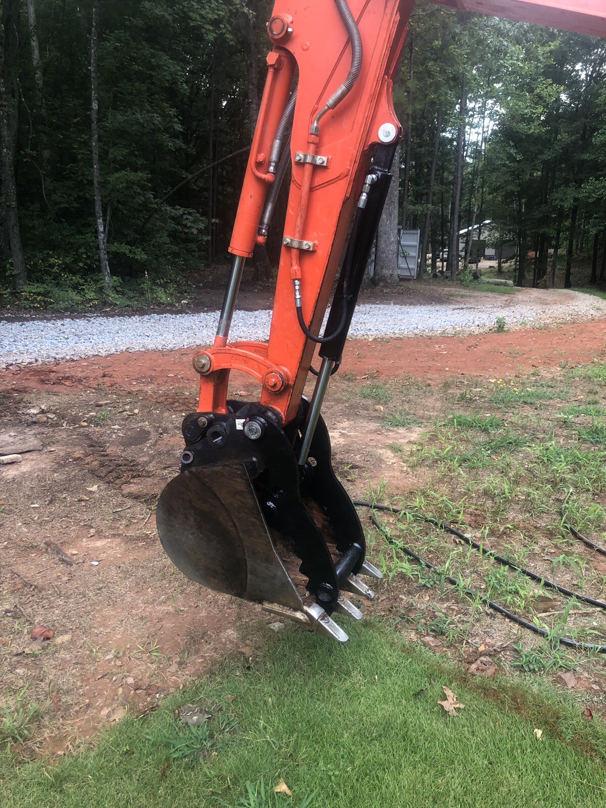 BLACK KUBOTA HYDRAULIC MINI EXCAVATOR THUMB KX71 KX91 KX121 U35 QUICK ATTACH