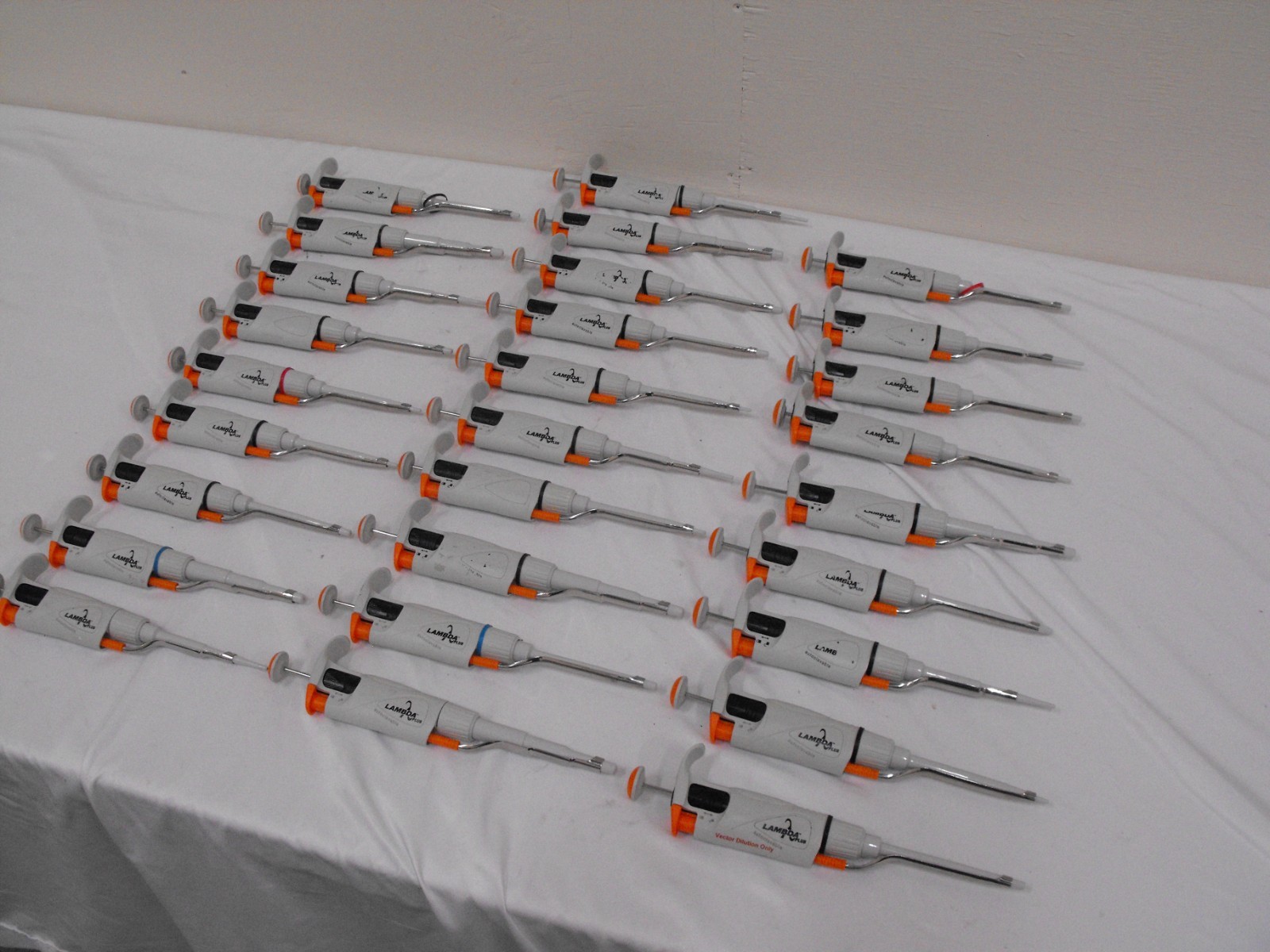 Corning Lambda Adjustable Micropipettes, 2-20 microliter range, great value!