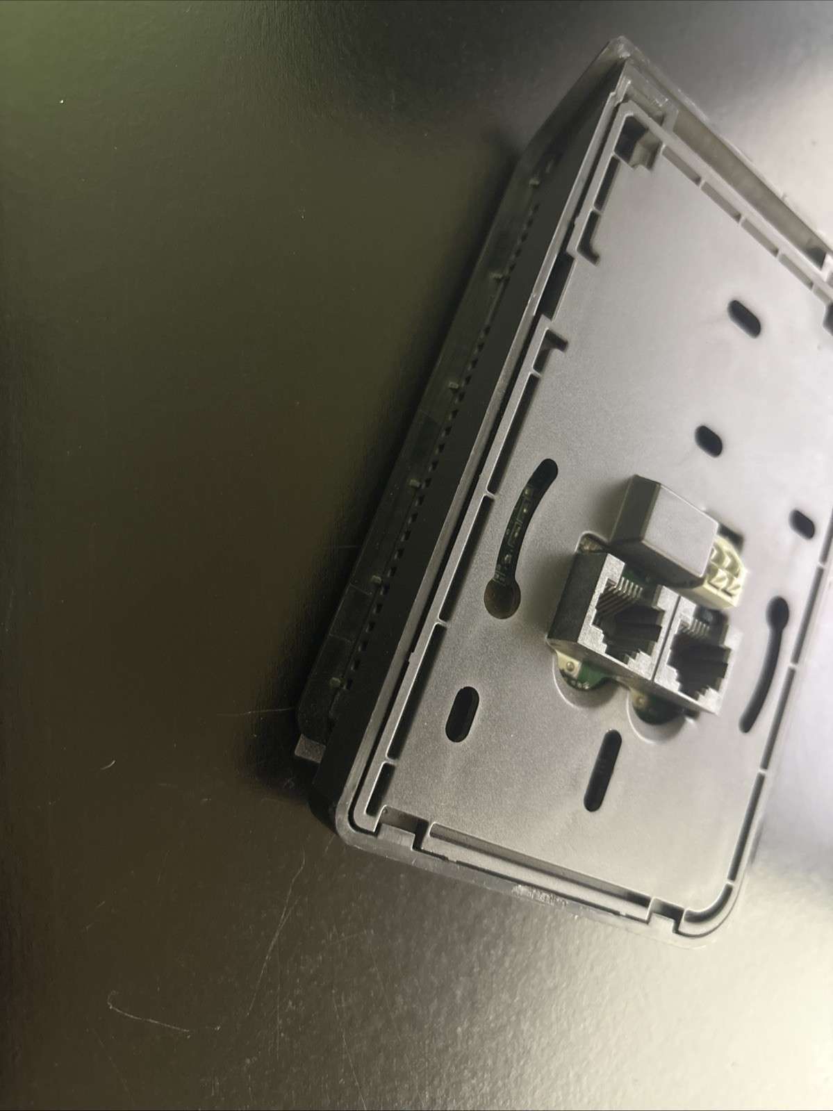 Distech Controls Allure UNITOUCH-B-CH