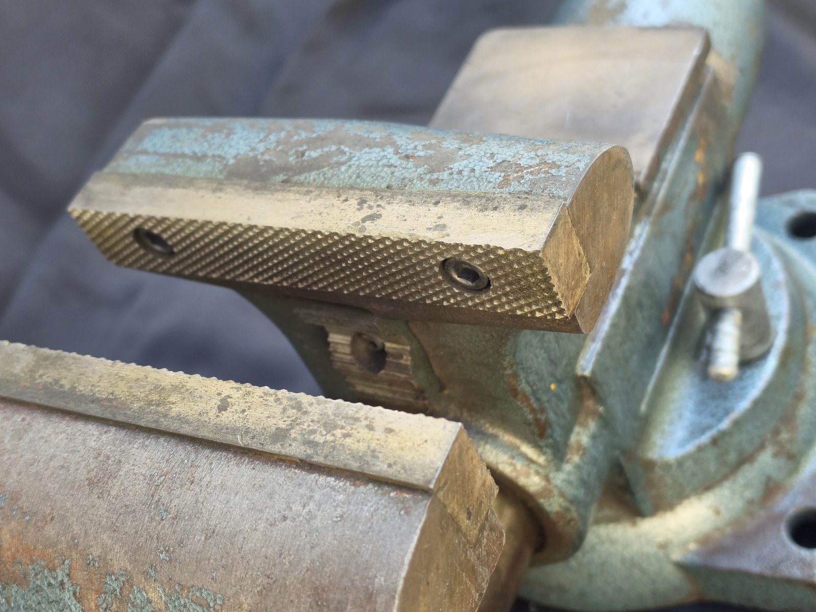 Wilton Tradesman Bullet 1760 6″ Jaw Bench Vise 66 Pounds
