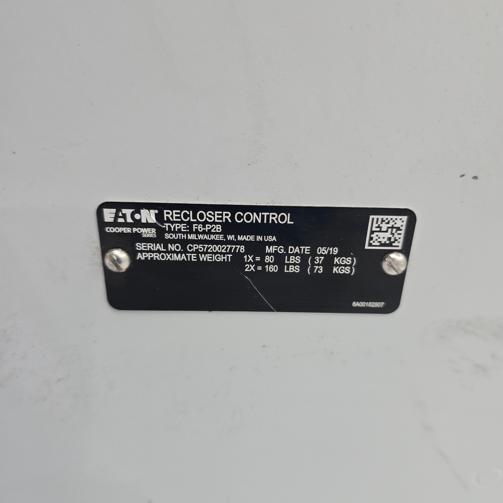 Eaton Cooper Power System F6-P2B Form 6 Recloser Control Mild Steel Cabinet
