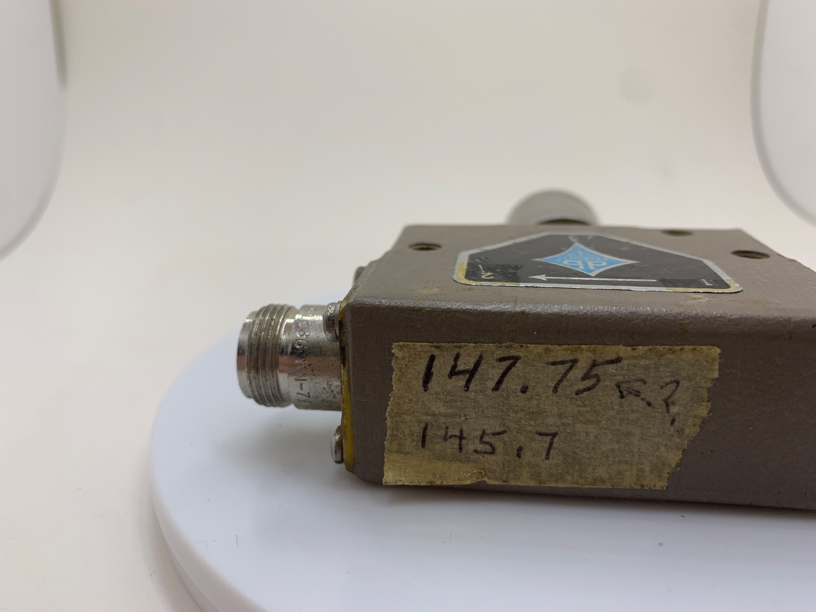 Decibel Products DB4325-B High Power UHF circulator w/Load Terminator UNtested