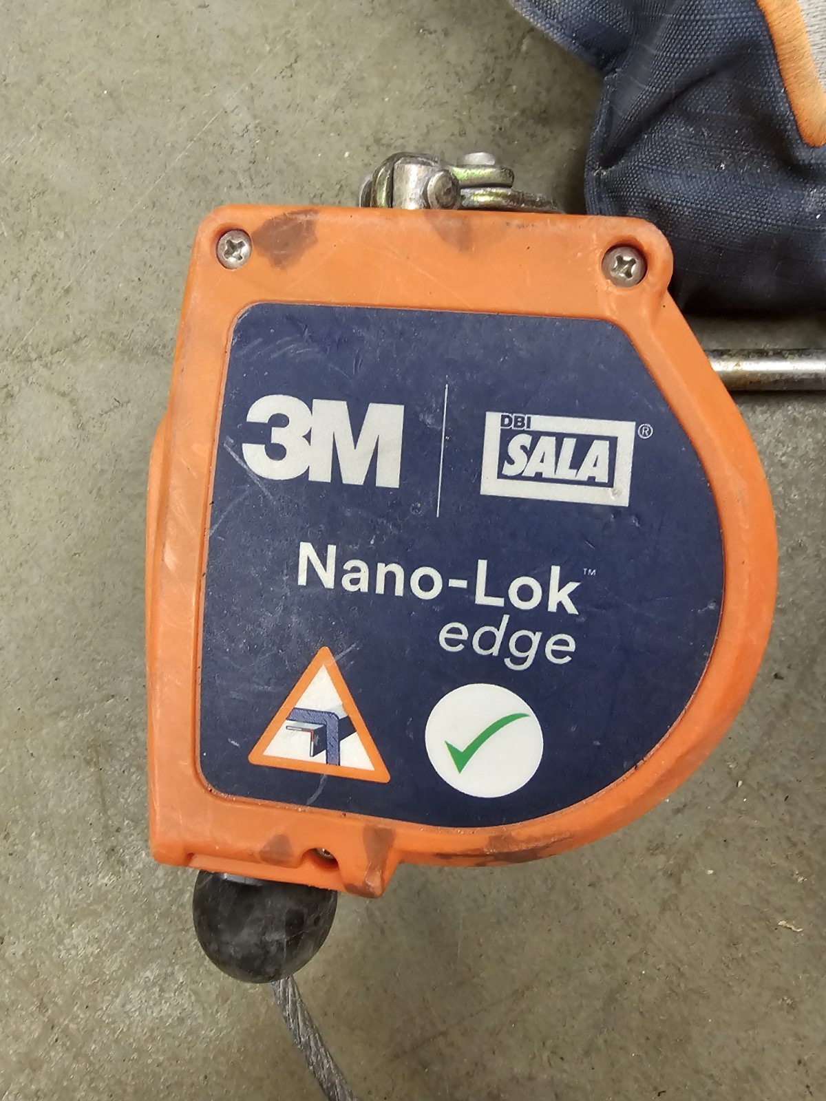 3M DBI-SALA NANO-LOK EDGE DUAL 8′ RETRACTABLE CABLE LANYARDS 3500227