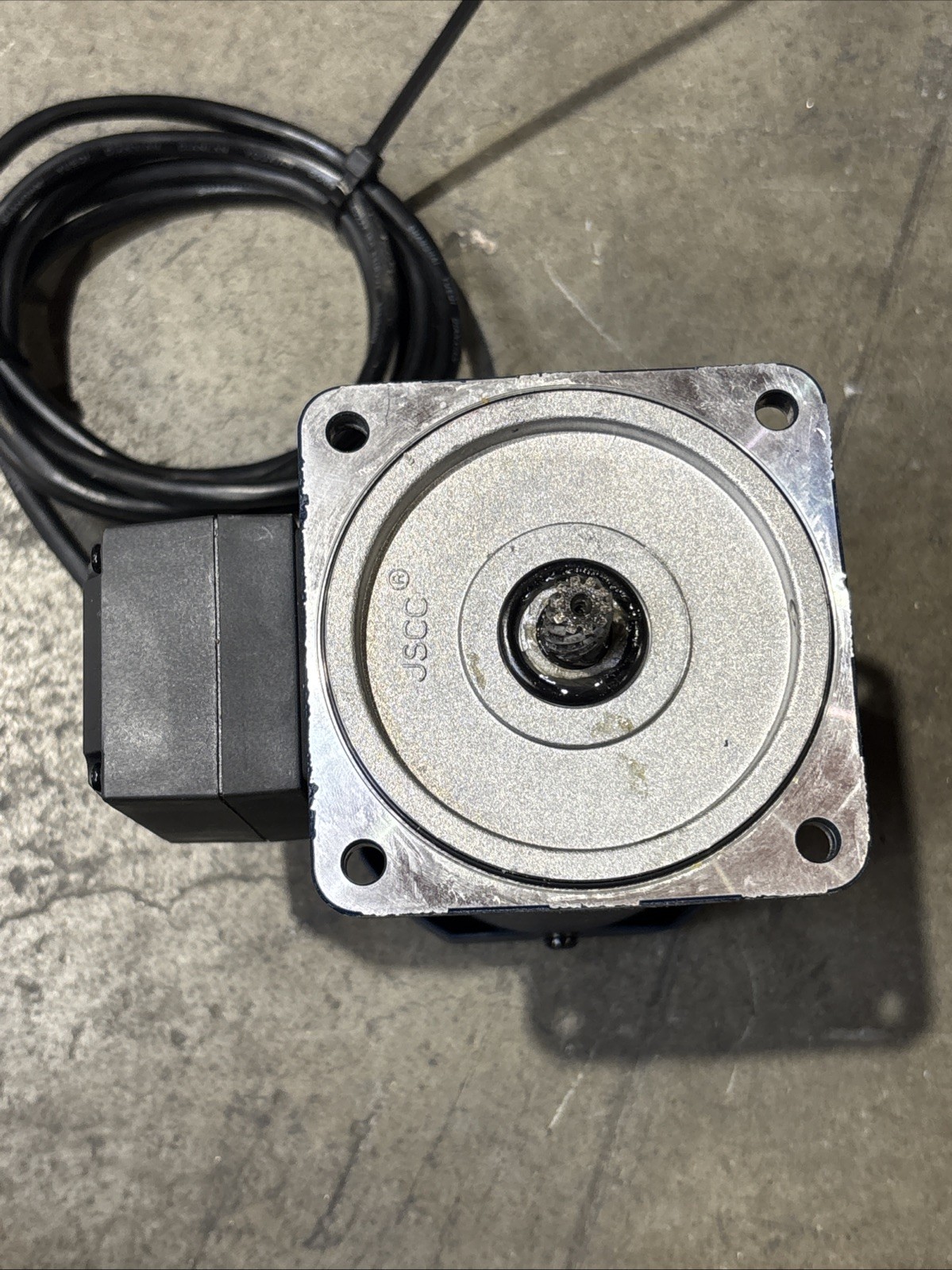 Used JSCC Automation 90YS120GY22 220V 0.73/0.62A 1300 / 1600 RPM 220v 120w Motor