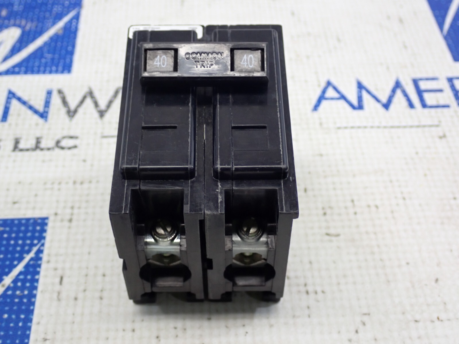 Eaton QBHW2040 2 Pole 40 Amp 120/240 Volt 22kA@120/240V Bolt On Circuit Breaker