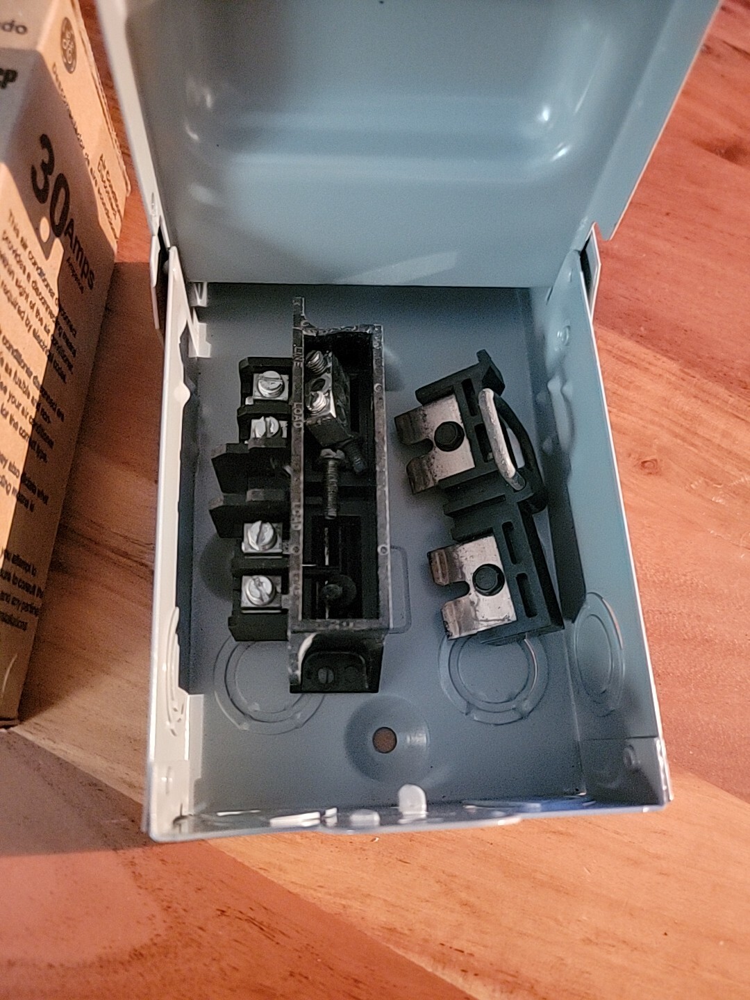 GE Genuine Air Conditioner Disconnect SAF415 TF30RCP 30A Fusible 2 Pole