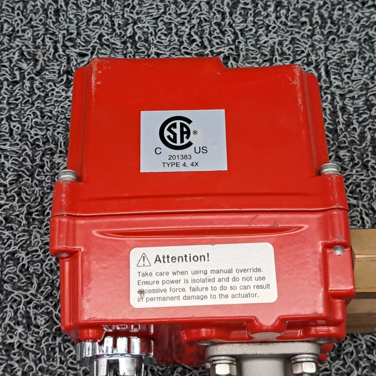 TRIAC Controls NSA 1395 / WE-500 Electric Actuator 115 Used
