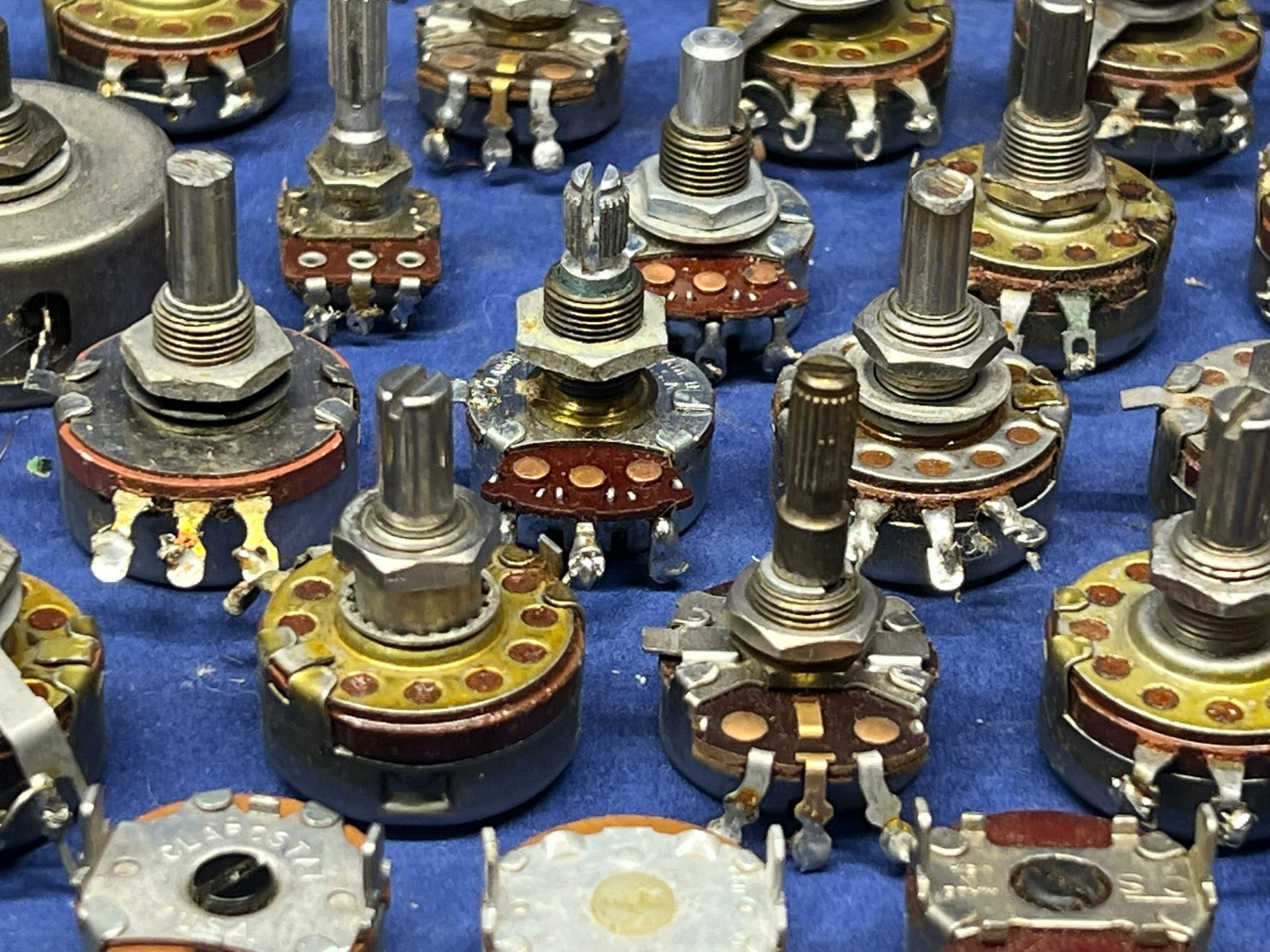 Variable Resistors ~ Assorted vintage potentiometers ~ Used & untested x 64