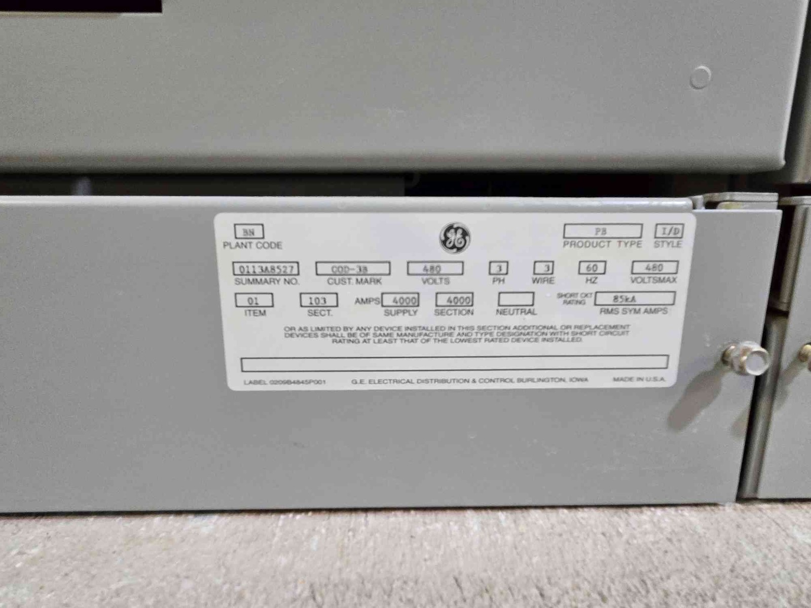 4000A GE Power Break II Switchgear Dual SSD 4000A Main & 14 SHF 800A Sub Feeds