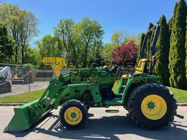 2019 John Deere 3033R Tractor Contractor Platinum Package