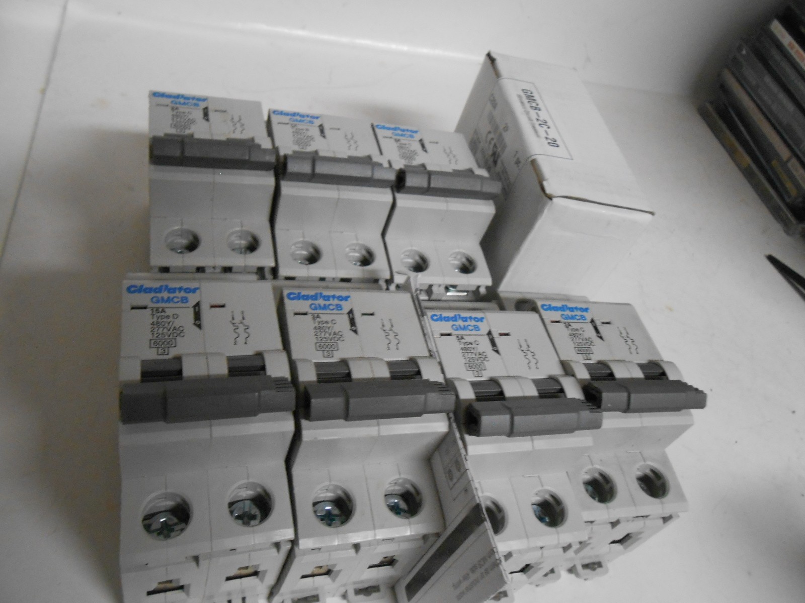 Gladiator GMCB Rail Mount Circuit Breaker 2A 3A 5A 8A 15A & 20A Lot of 8