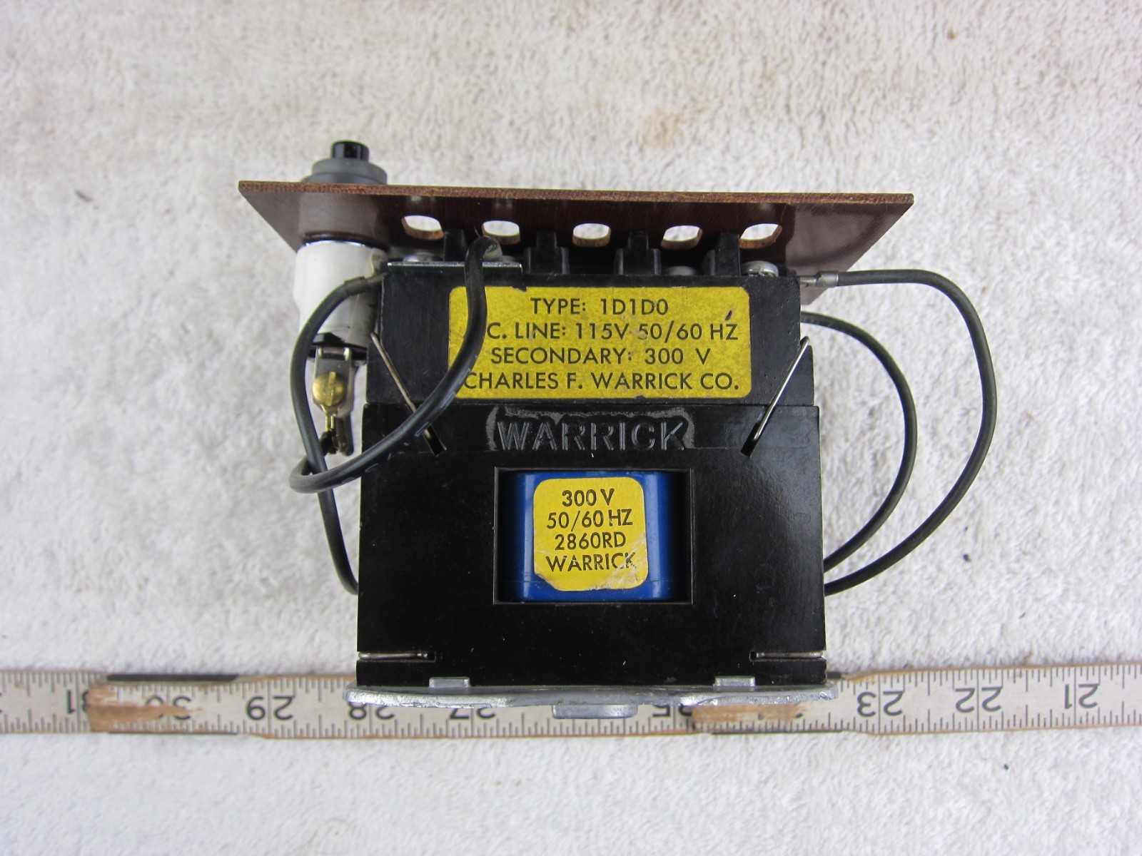 Warrick Controls Gems 1D1D0A 115/300V 1NC 1NO Control Relay w Reset, Used